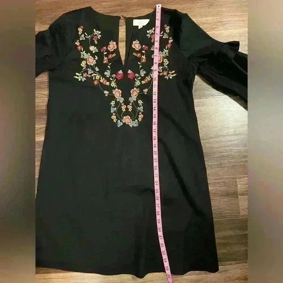 Braeve Black Embroidered Boho Floral Ruffle Split Neck Dress Womens Size Medium - Picture 10 of 13